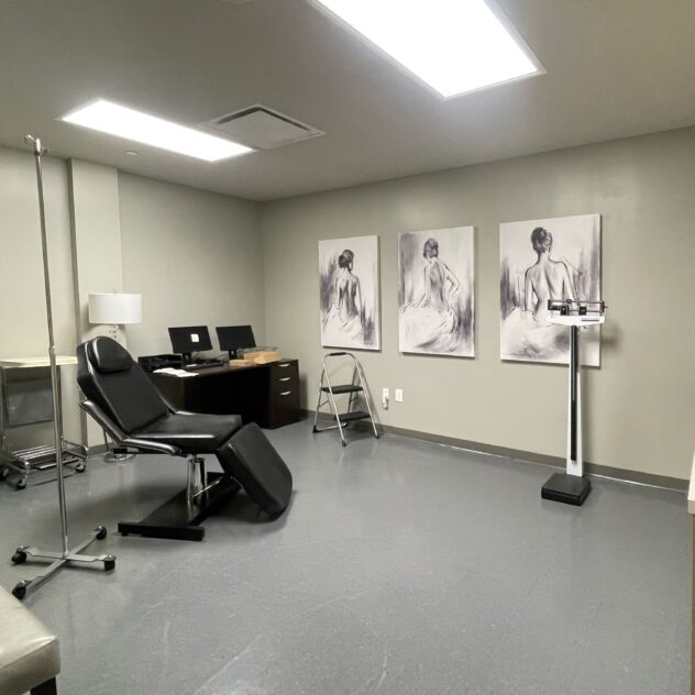 Exam table at Sono Bello in Charlotte, NC