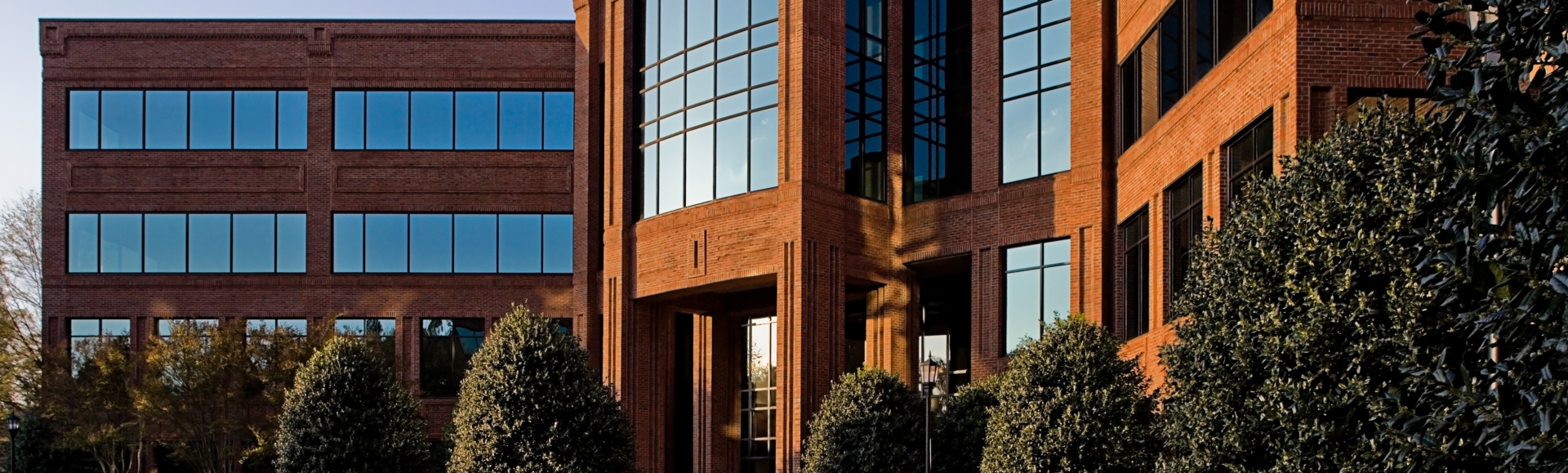 Sono Bello Raleigh building entrance from the outdoors