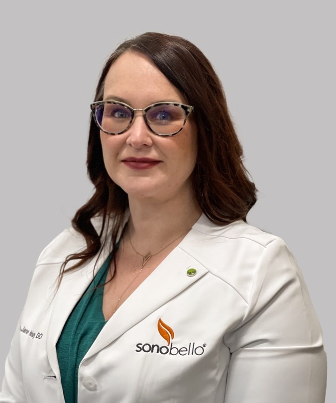 Sono Bello lipo surgeon Dr. Laura Holsey