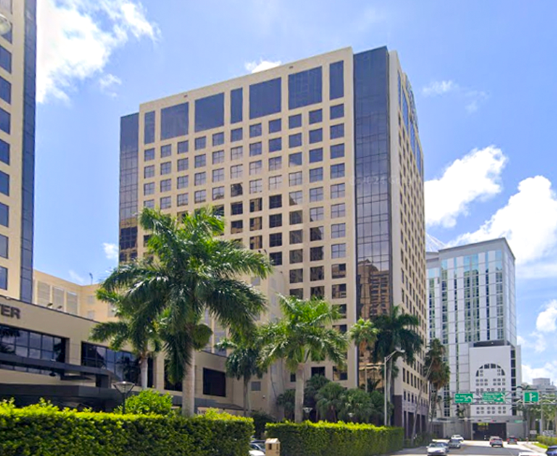 Sono Bello Miami liposuction building exterior