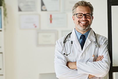 Male liposuction surgeon at Sono Bello